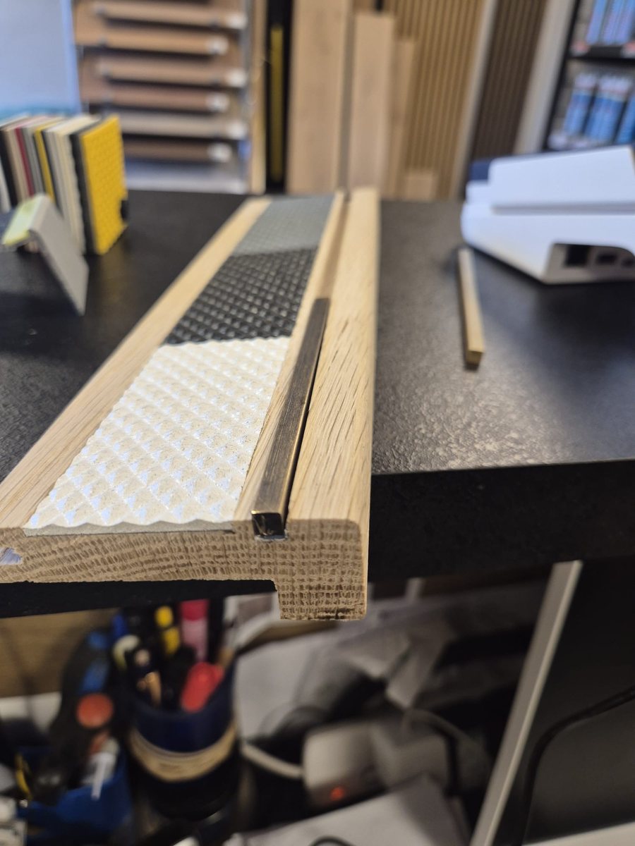Non-slip inlays set into oak nosings